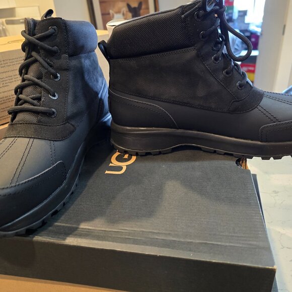 NEW MENS SIZE 12 BLACK UGG EMMETT 1115834 LEATHER WATERPROOF WINTER DUCK BOOTS - Picture 3 of 15